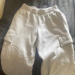 Aritzia Cargo sweatpants